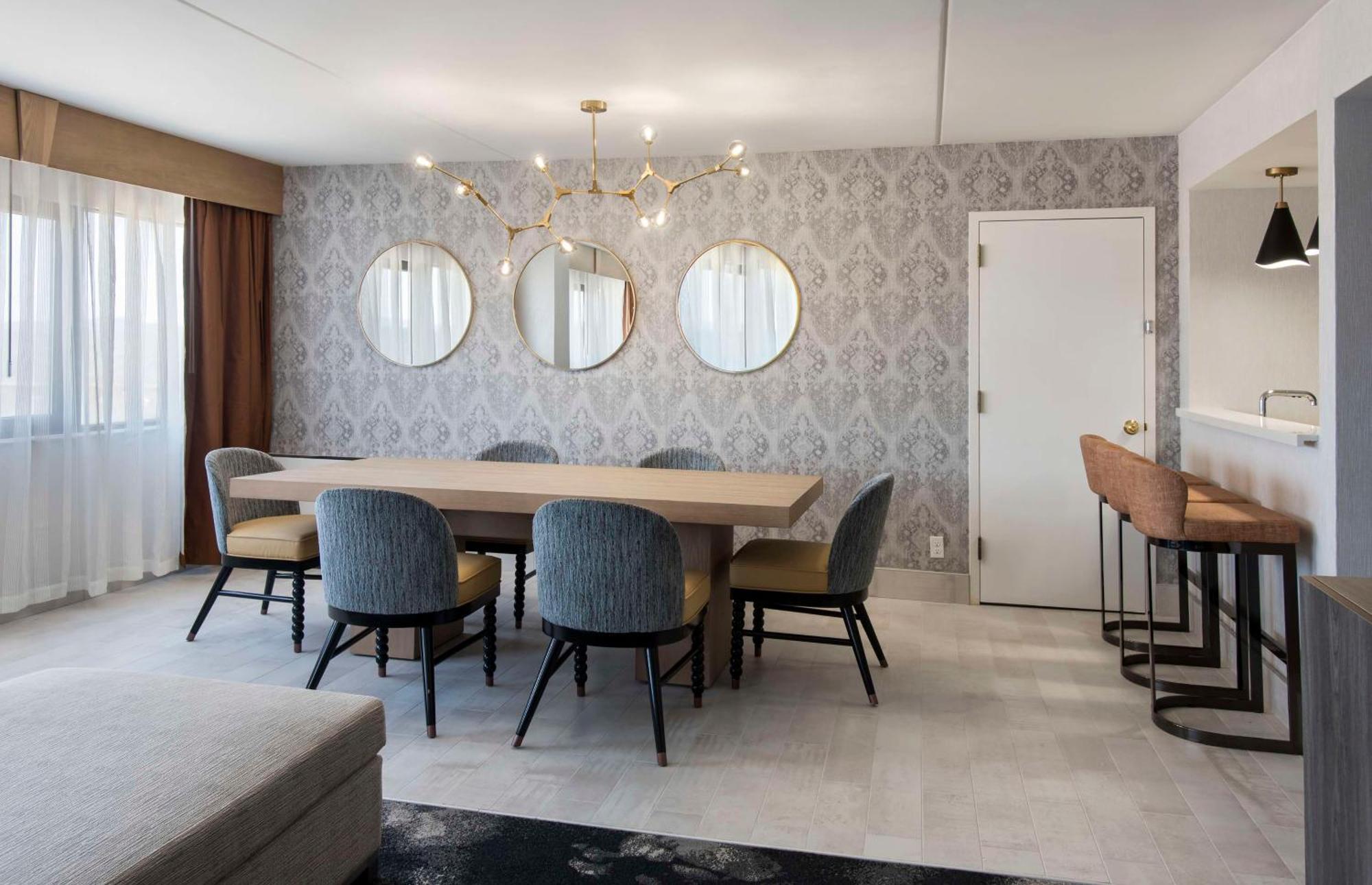 Doubletree By Hilton Poughkeepsie Hotel ภายนอก รูปภาพ